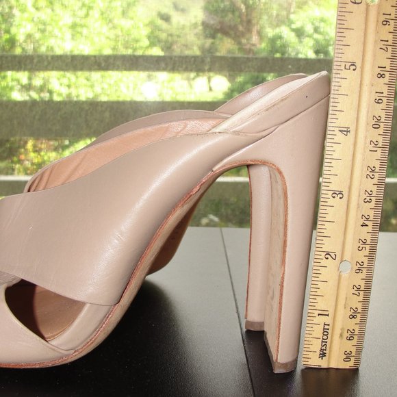 Halston high heels - Picture 6 of 8